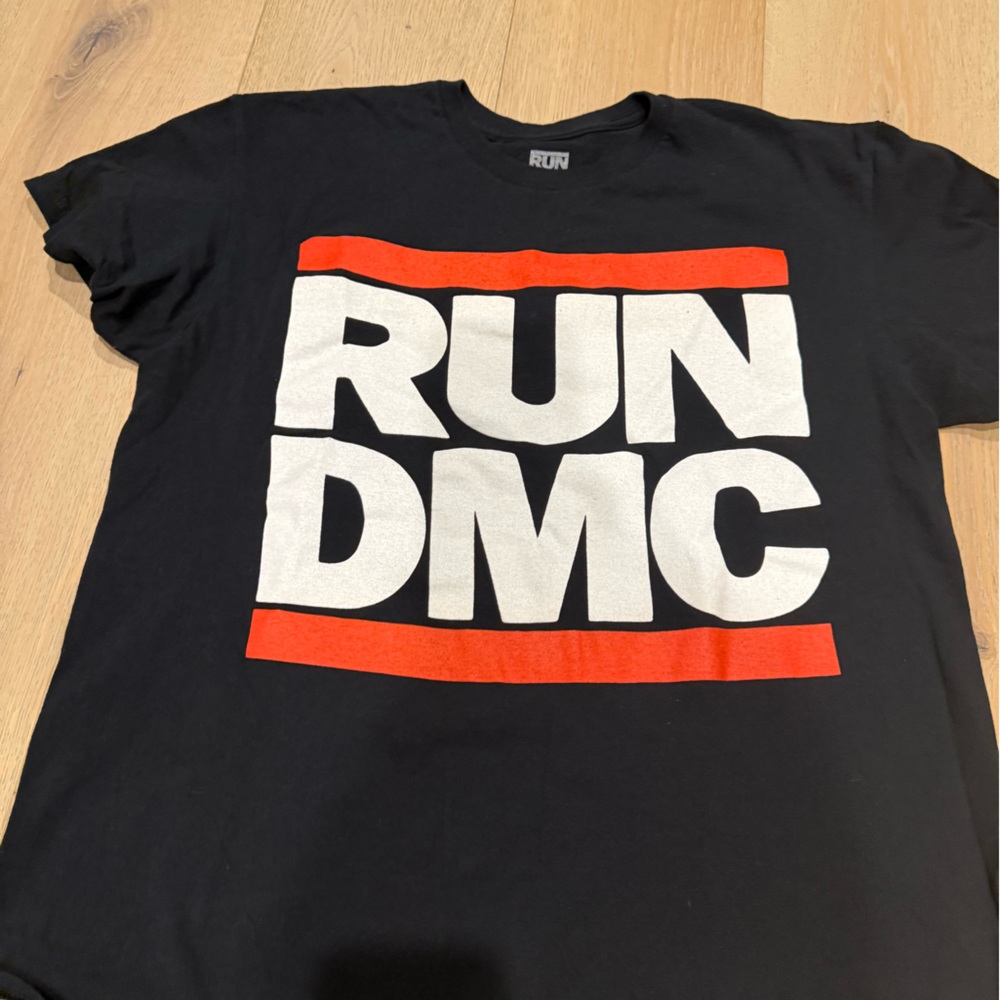 RUN DMC Black T-Shirt with Red and White Logo large